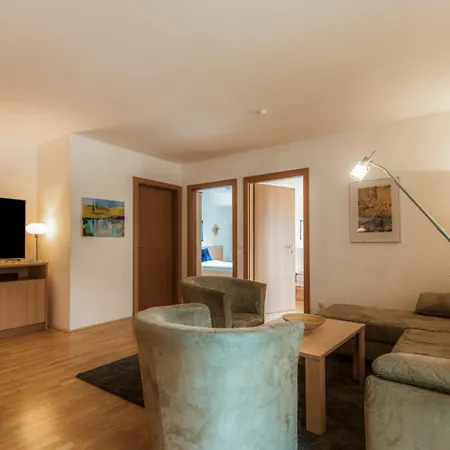 Panorama Das.schiller Apartment *