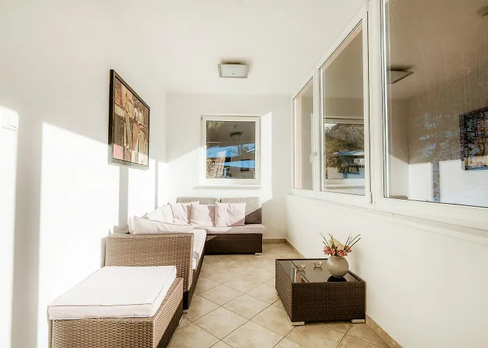 Panorama Das.schiller 公寓 巴德加斯坦